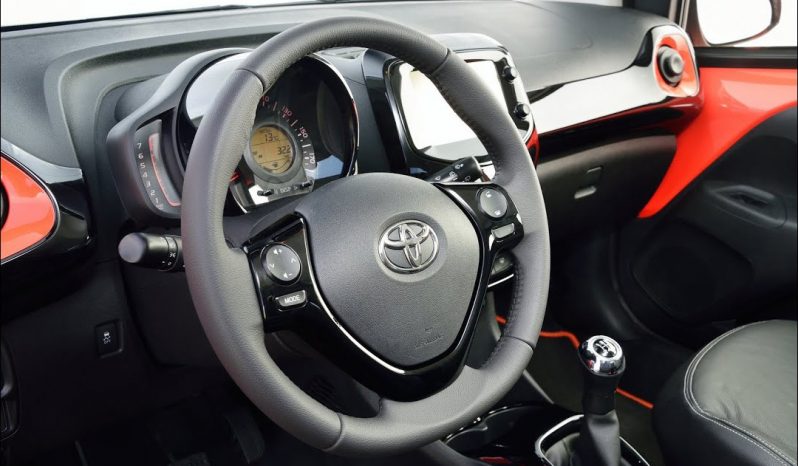 Toyota Aygo open top full